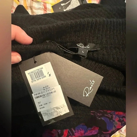 Rails Shoulder Cutout Sweater Womens Large Black Ribbed Knit Pullover Alexi NWT - Picture 6 of 7